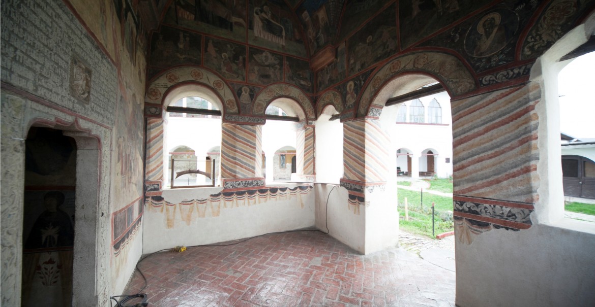 Biserica Sfintei Mănăstiri Mamu Biserica Sfintei Mănăstiri Mamu