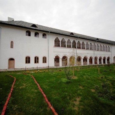 Sfânta Mănăstire Mamu